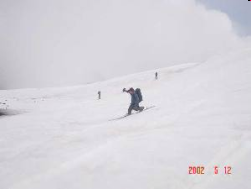 上部雪渓九合五勺小屋付近