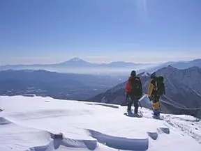 やったネ! 阿弥陀頂上から富士を遠望