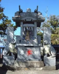 寛保元年(1741)創建　三峰神社奥宮
