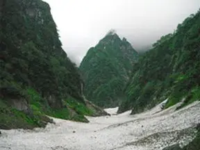 池ノ谷より剱尾根末端